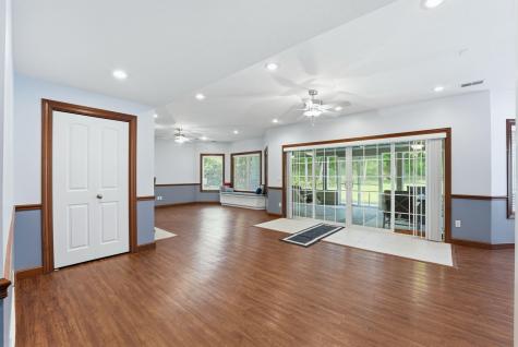 1114 Gleneagle Drive Mishawaka IN 46545