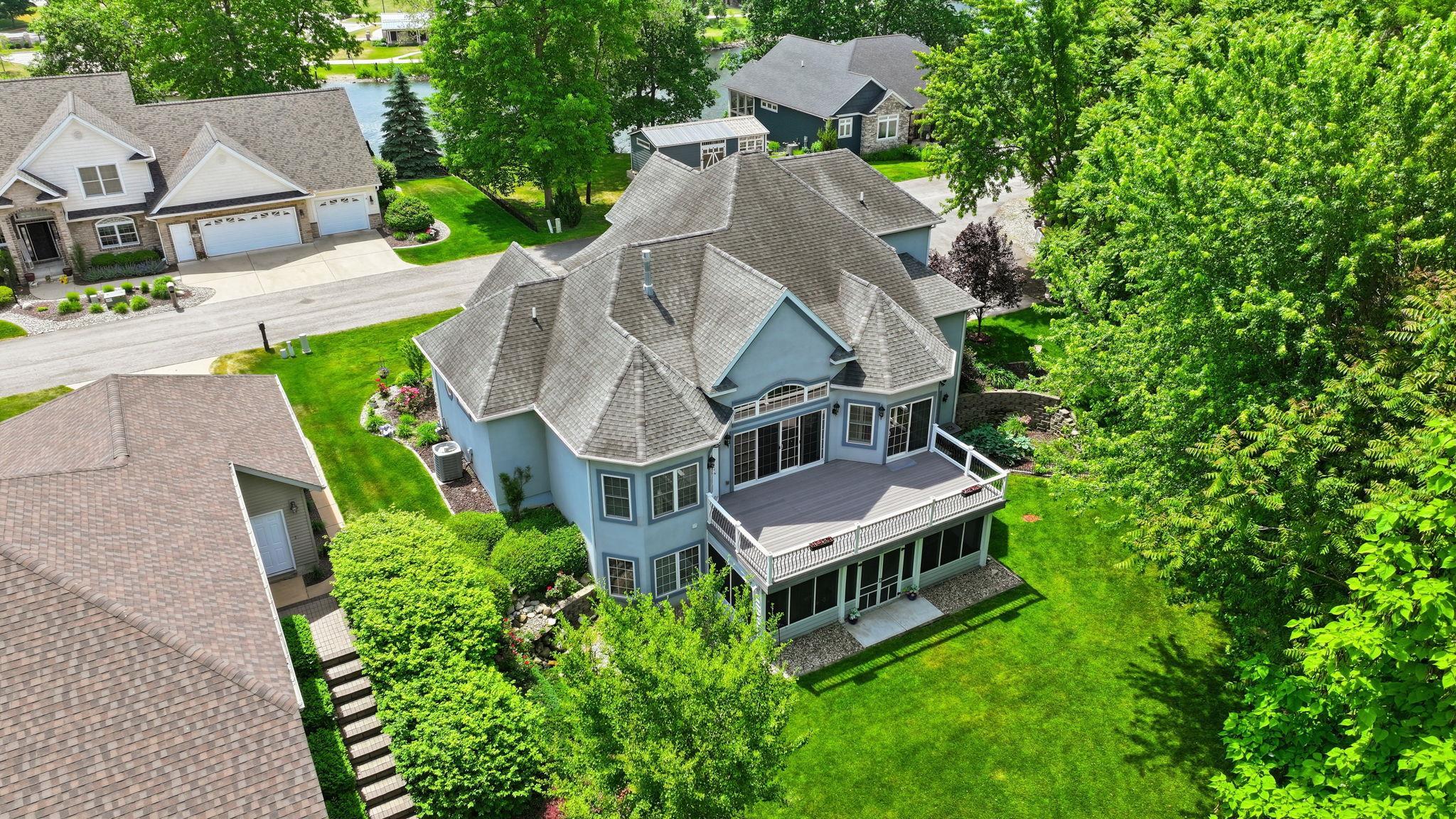 1114 Gleneagle Drive Mishawaka IN 46545