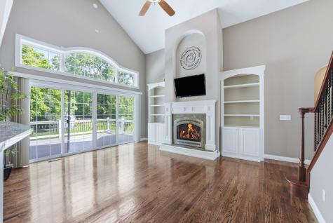 1114 Gleneagle Drive Mishawaka IN 46545