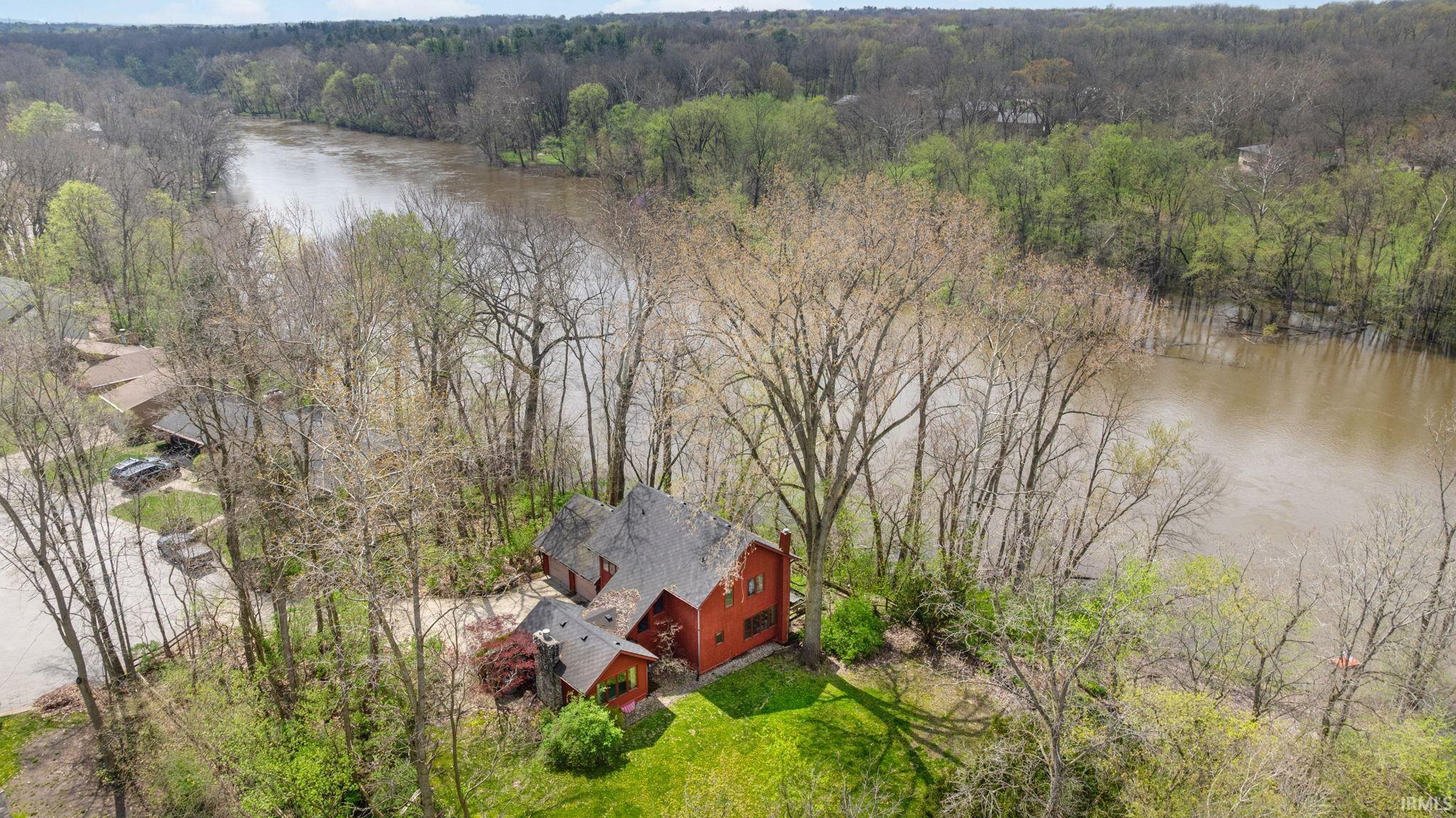 51522 Bridgewater Court South Bend IN 46637