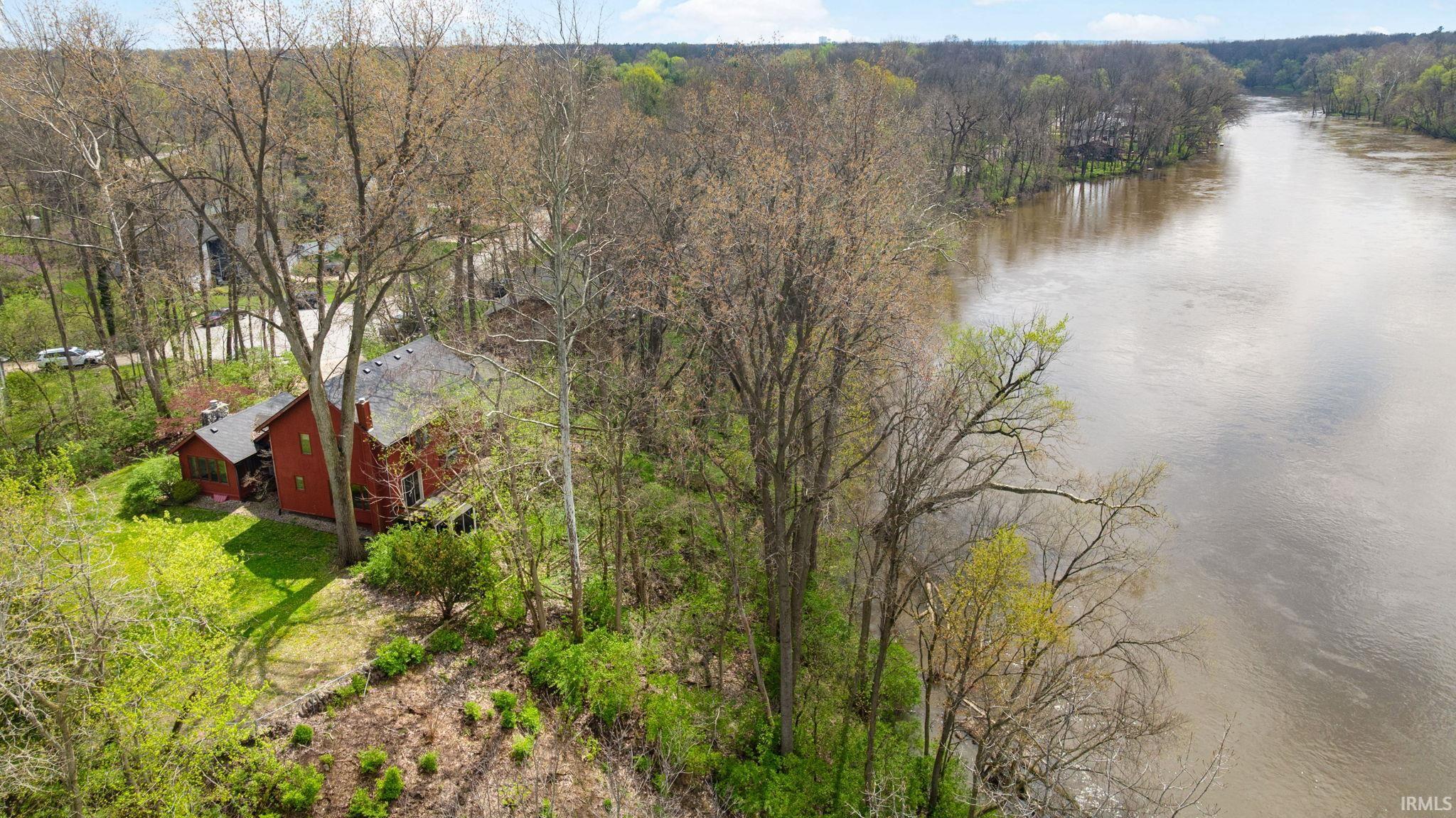 51522 Bridgewater Court South Bend IN 46637