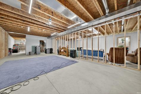 7952 S State Road 25 Rochester IN 46975