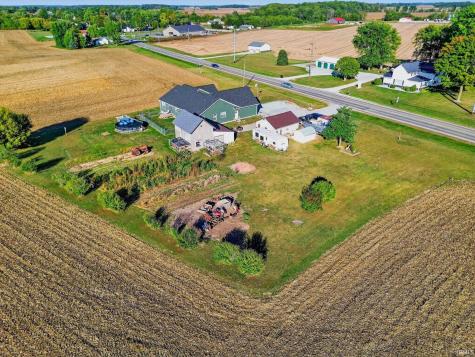 7952 S State Road 25 Rochester IN 46975