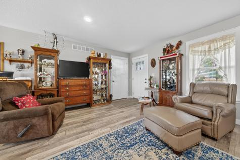 7952 S State Road 25 Rochester IN 46975