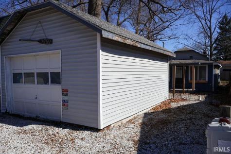 7769 N Tippecanoe Drive Walkerton IN 46574