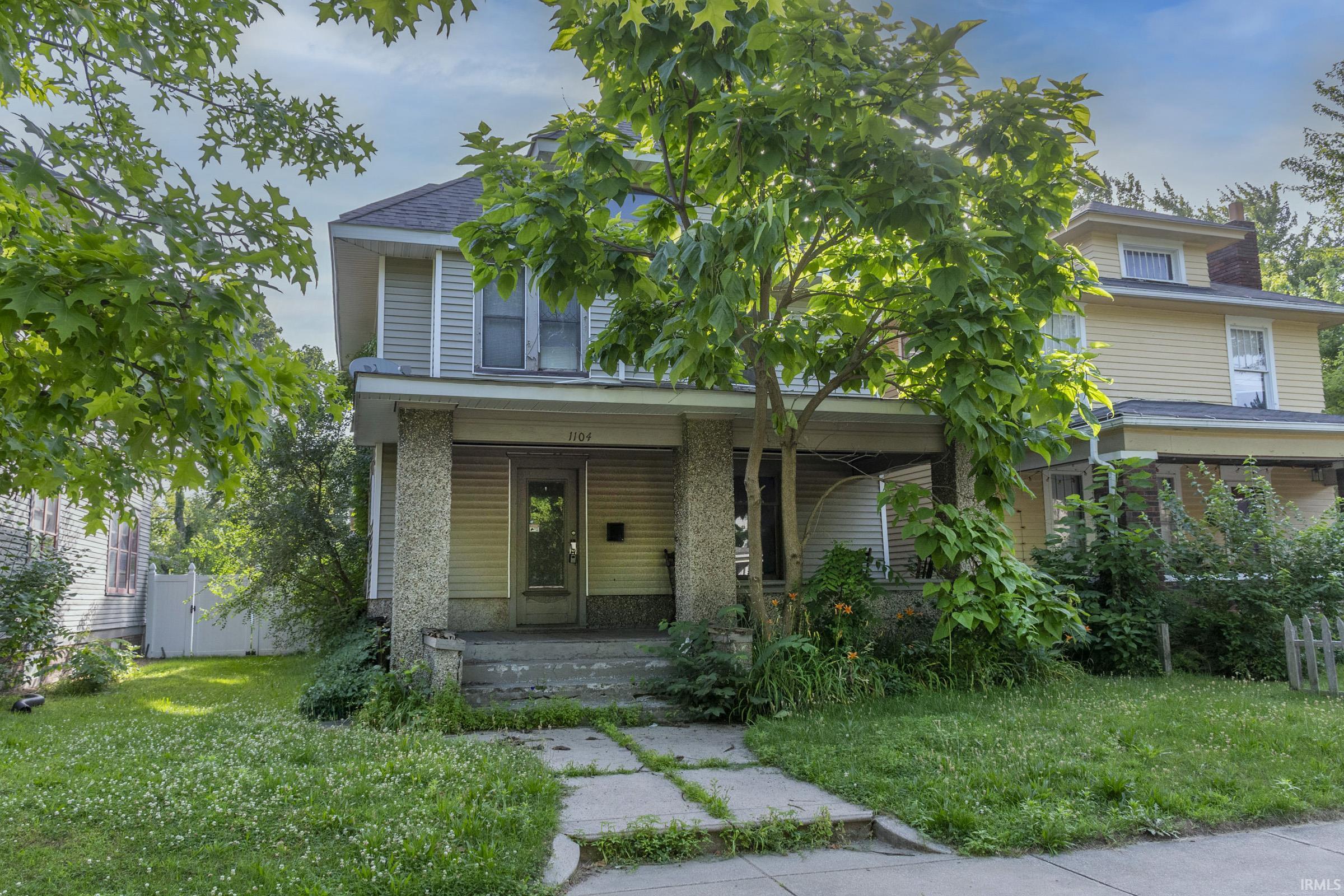 1104 Woodward Avenue South Bend IN 46616