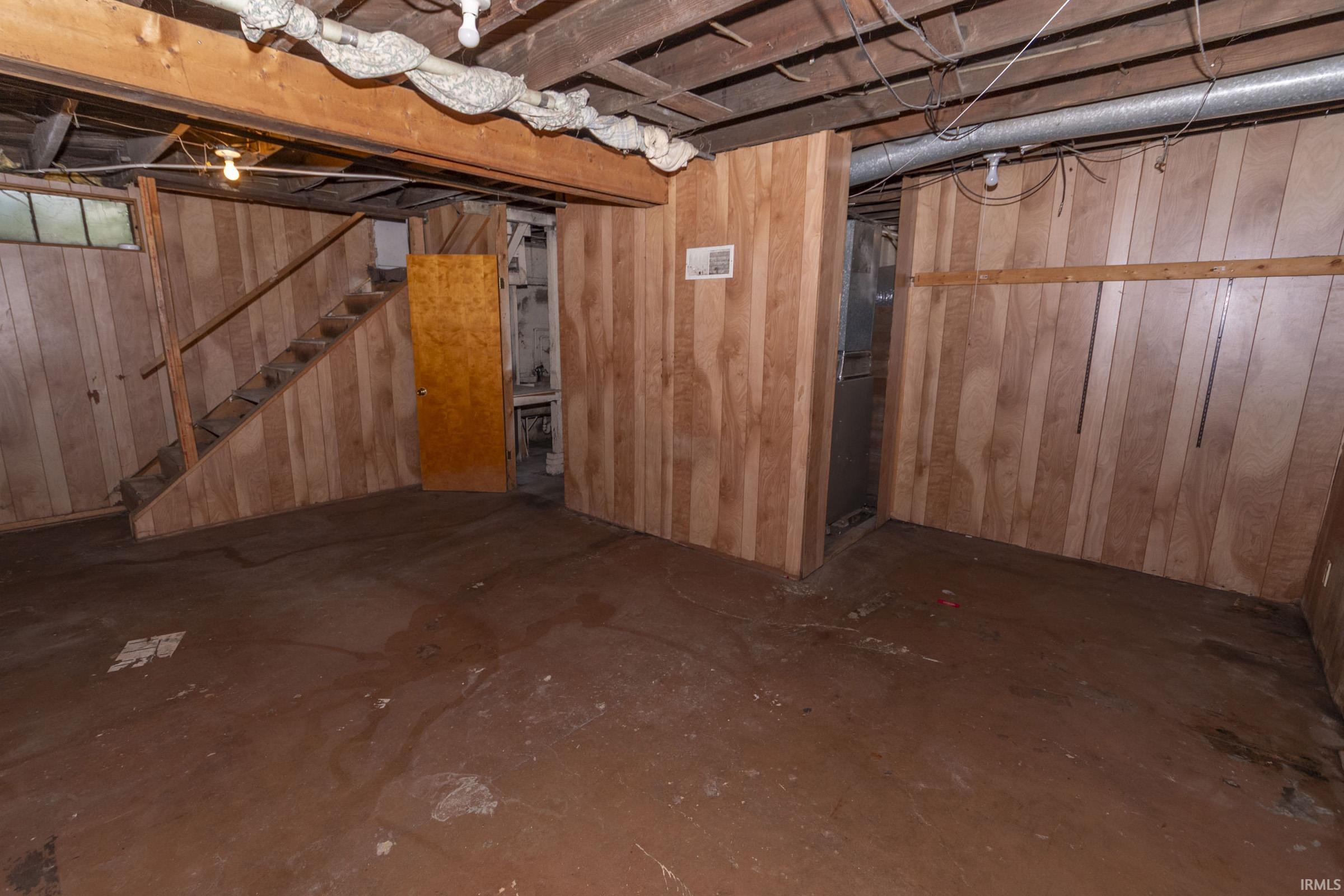 1104 Woodward Avenue South Bend IN 46616