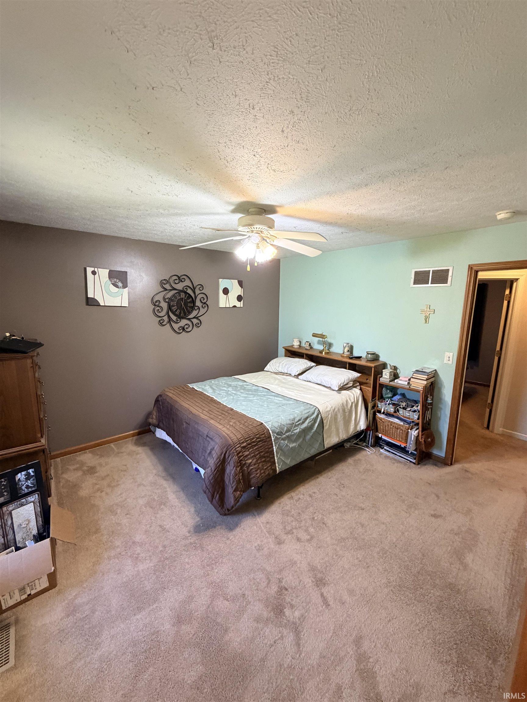 979 Highfield Court Middlebury IN 46540