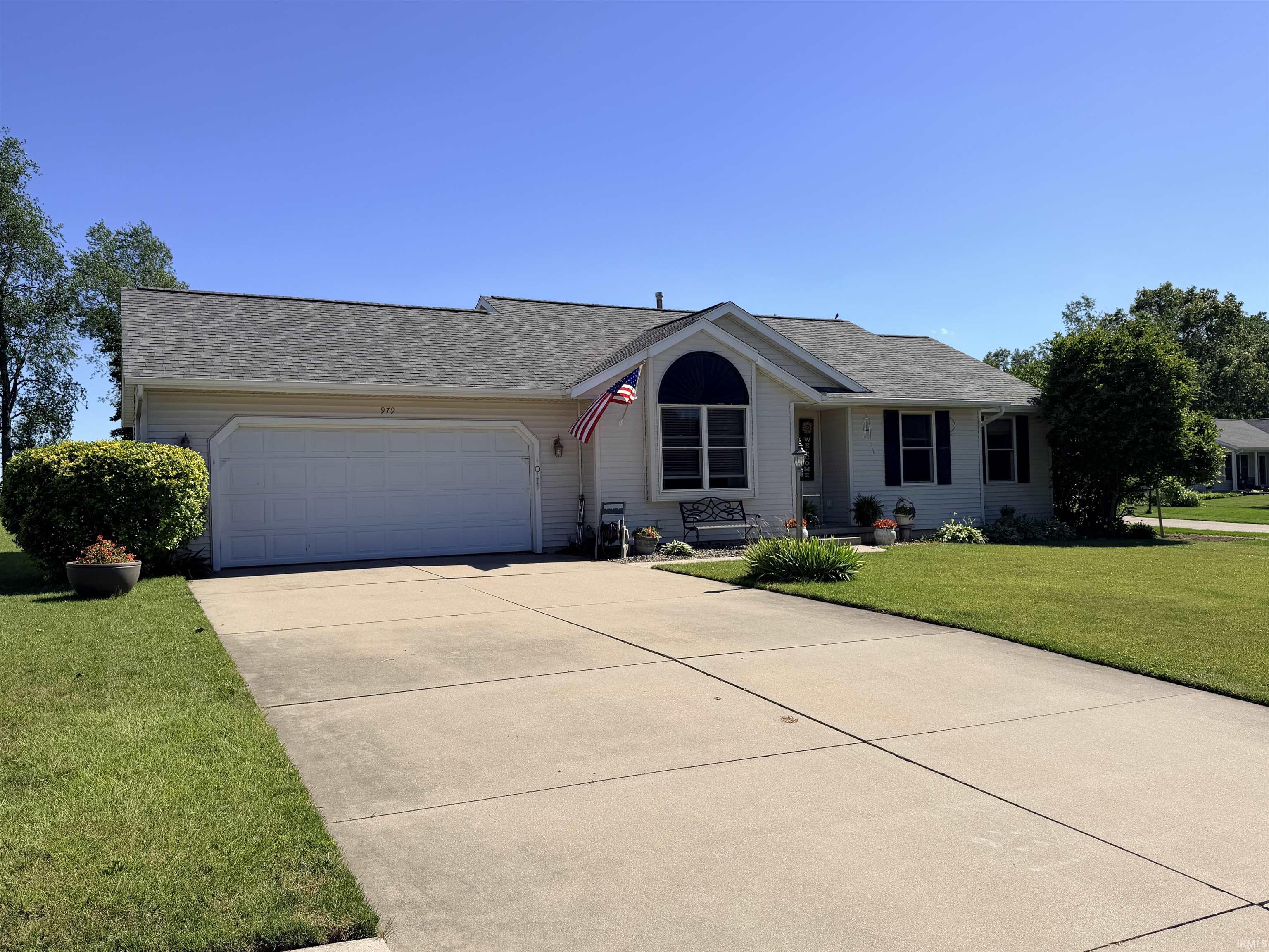 979 Highfield Court Middlebury IN 46540