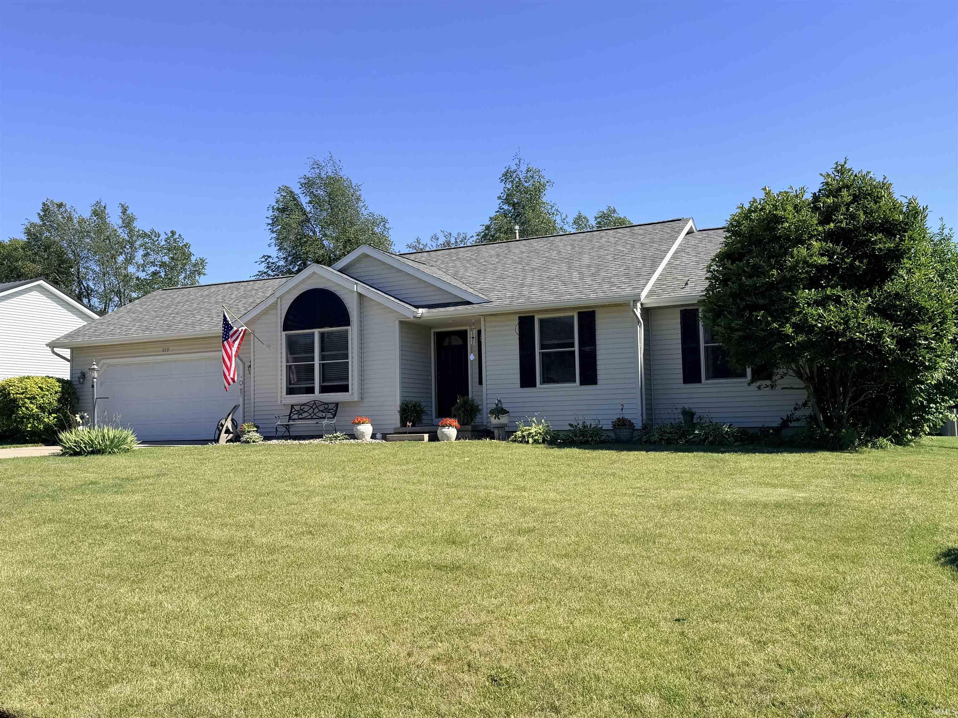 979 Highfield Court Middlebury IN 46540