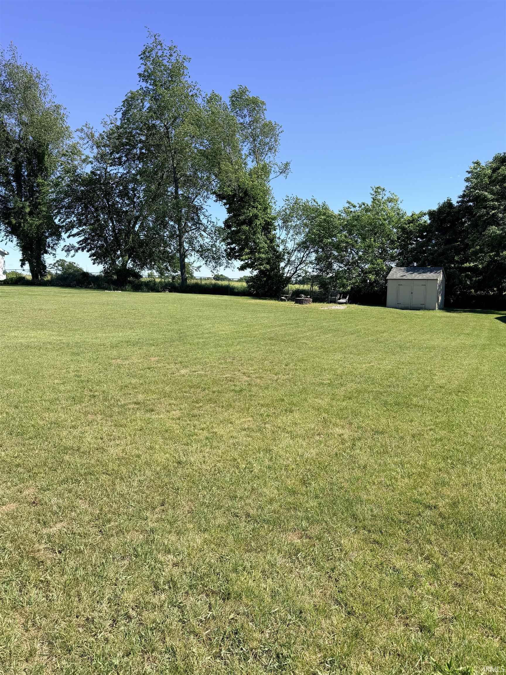 979 Highfield Court Middlebury IN 46540