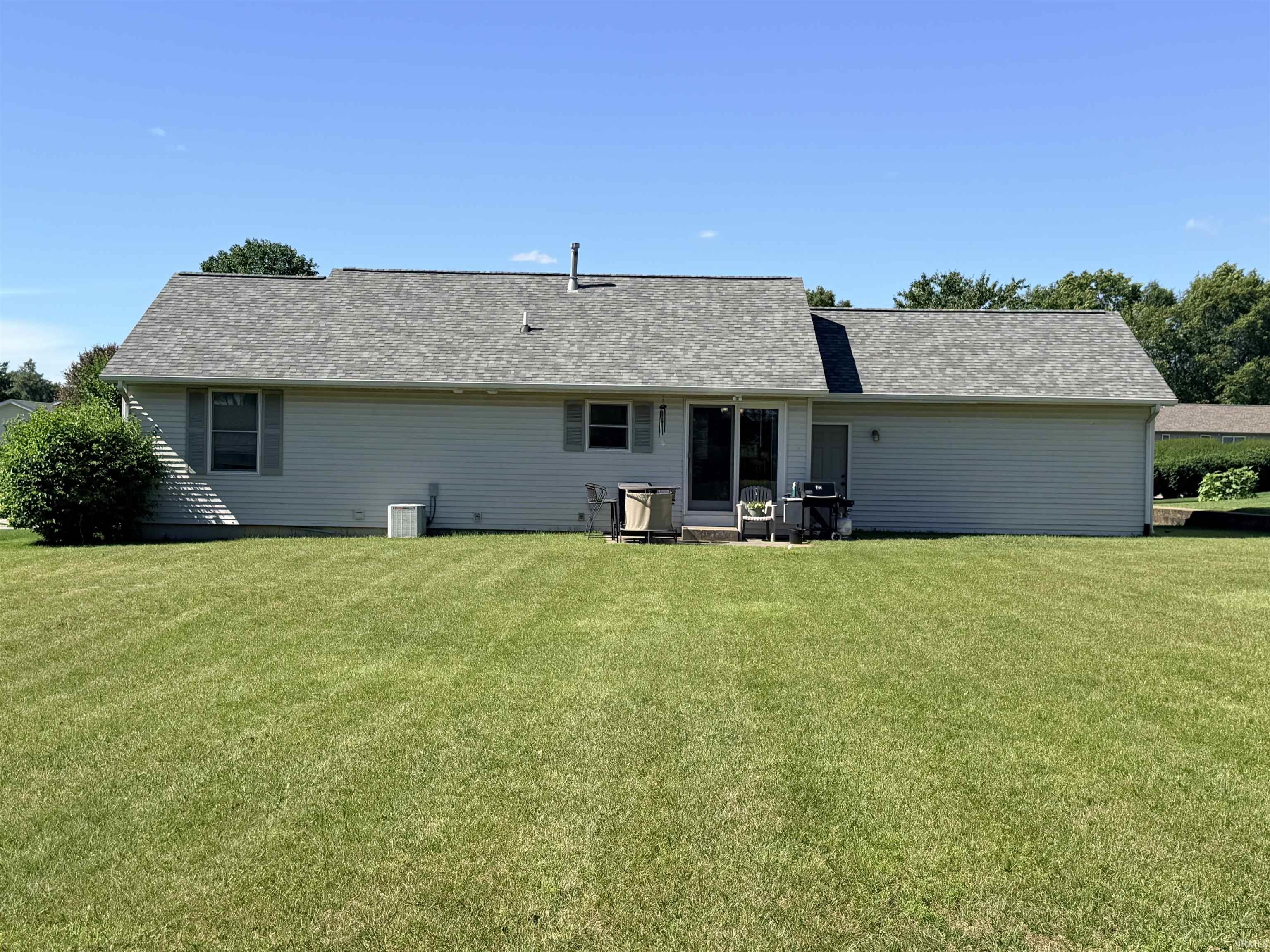 979 Highfield Court Middlebury IN 46540