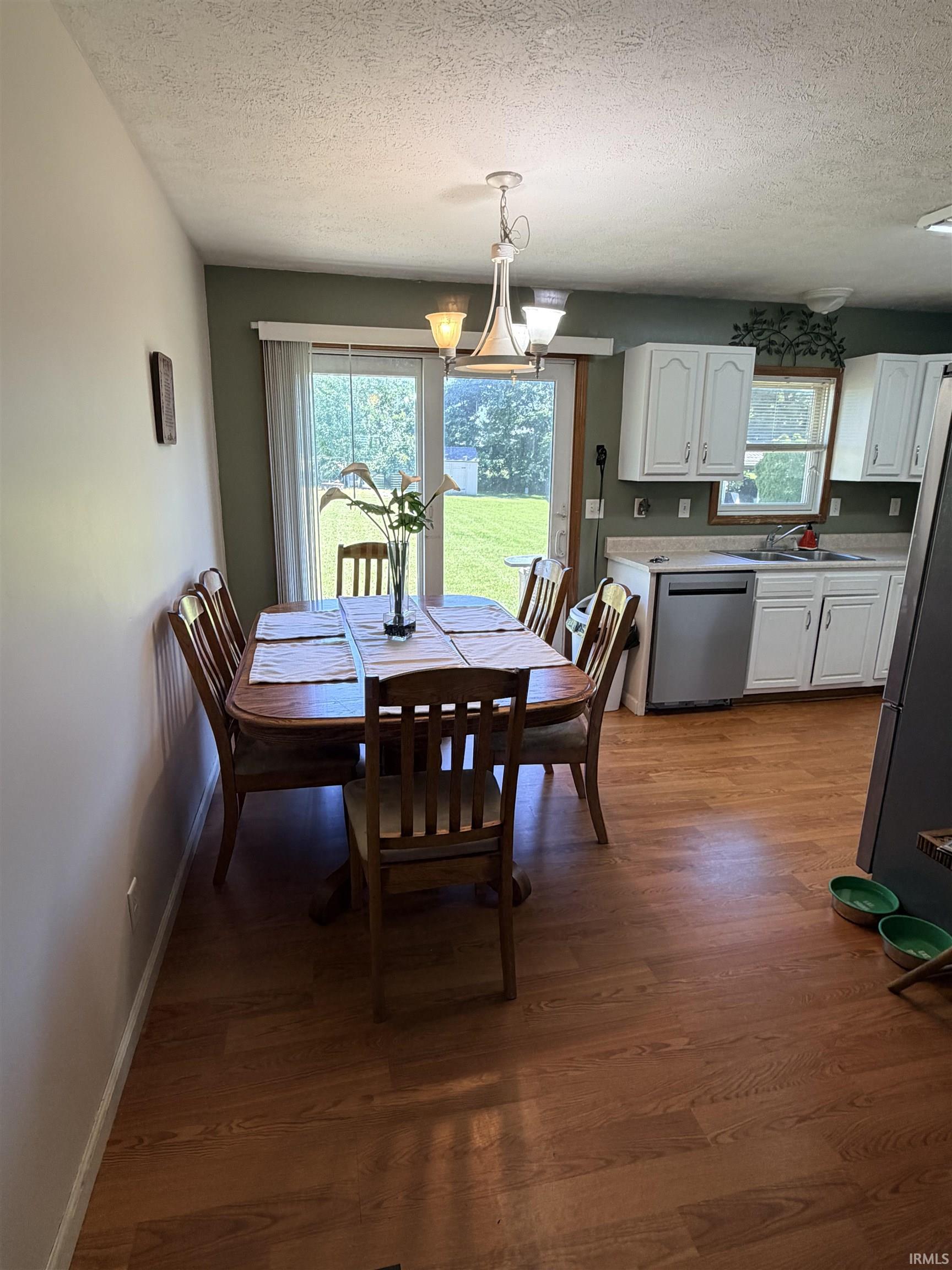 979 Highfield Court Middlebury IN 46540