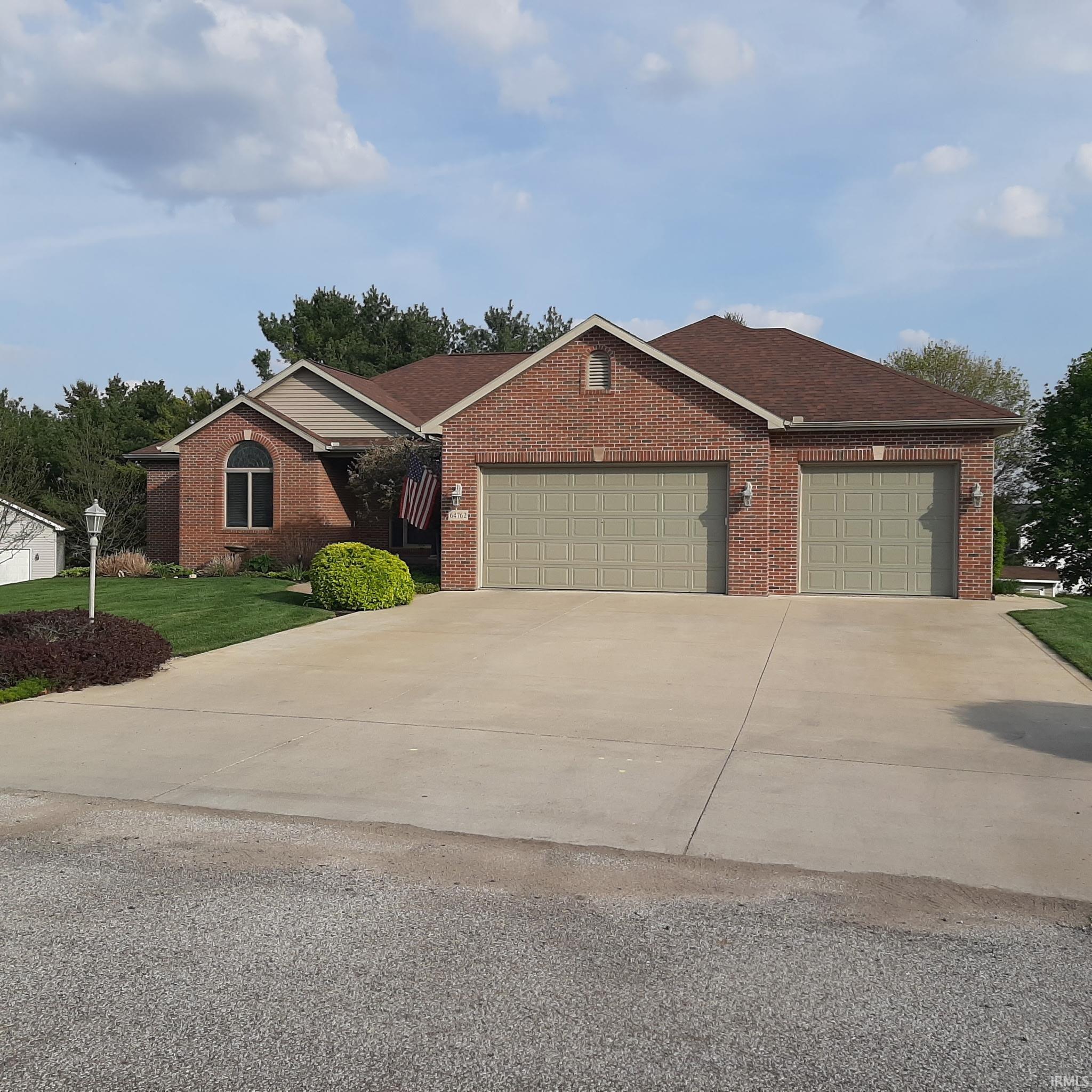 64762 Maxwells Gate Street Goshen IN 46526