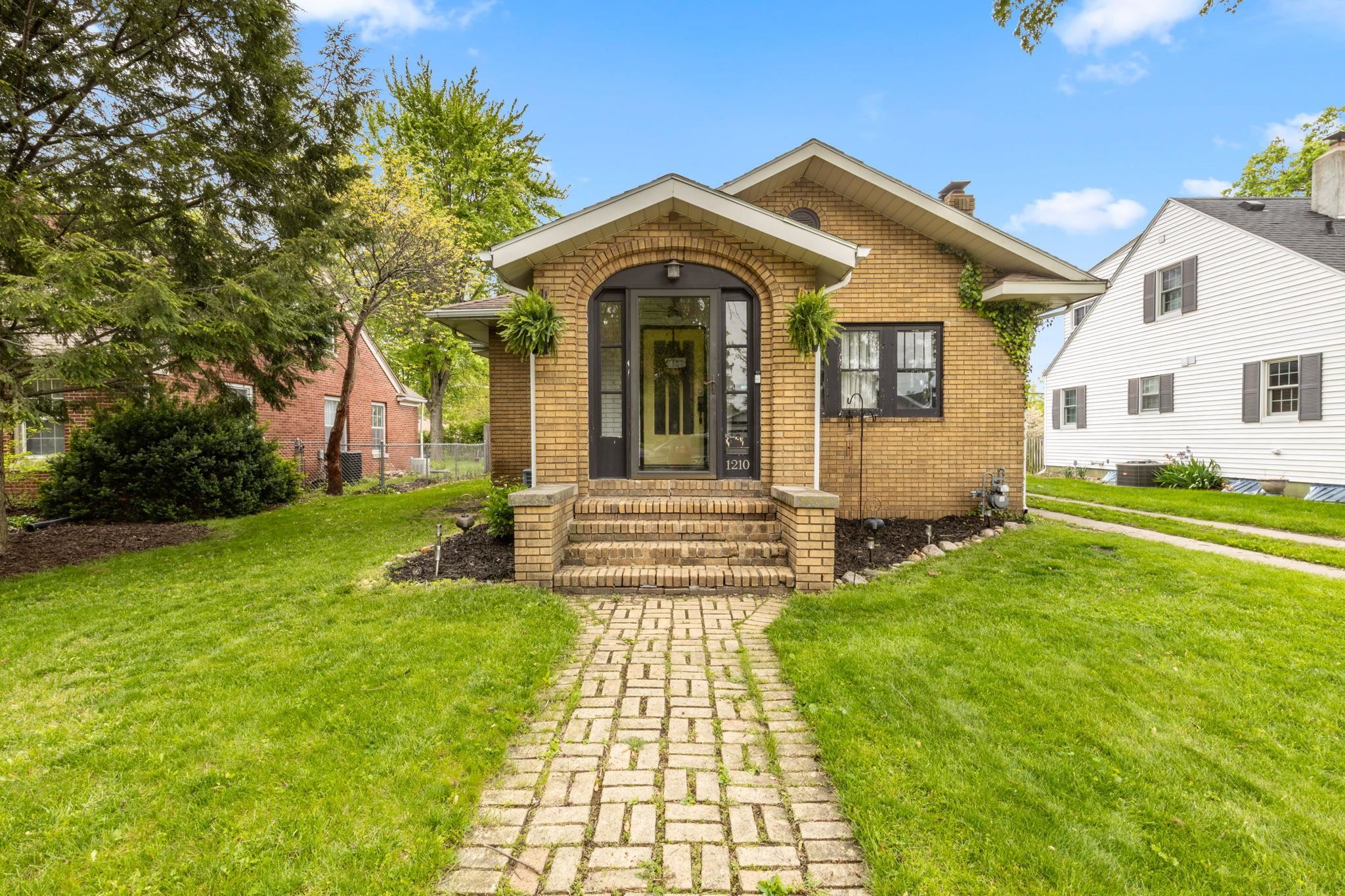 1210 Strong Avenue Elkhart IN 46514