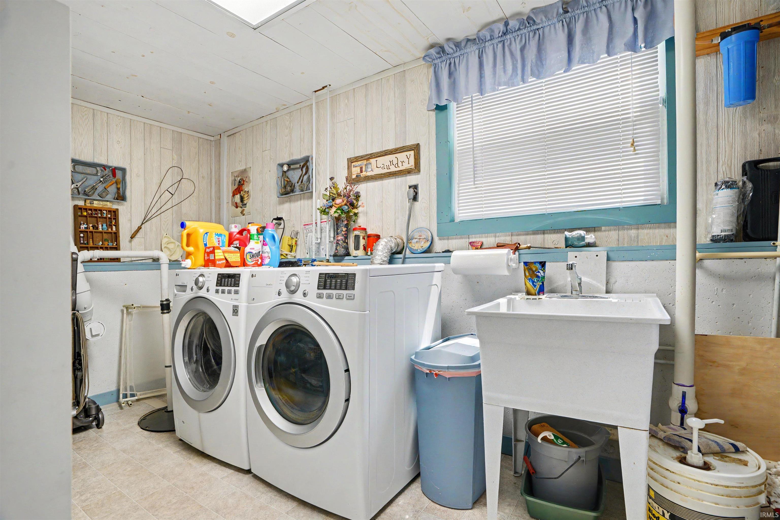 52824 County Road 15 Elkhart IN 46514