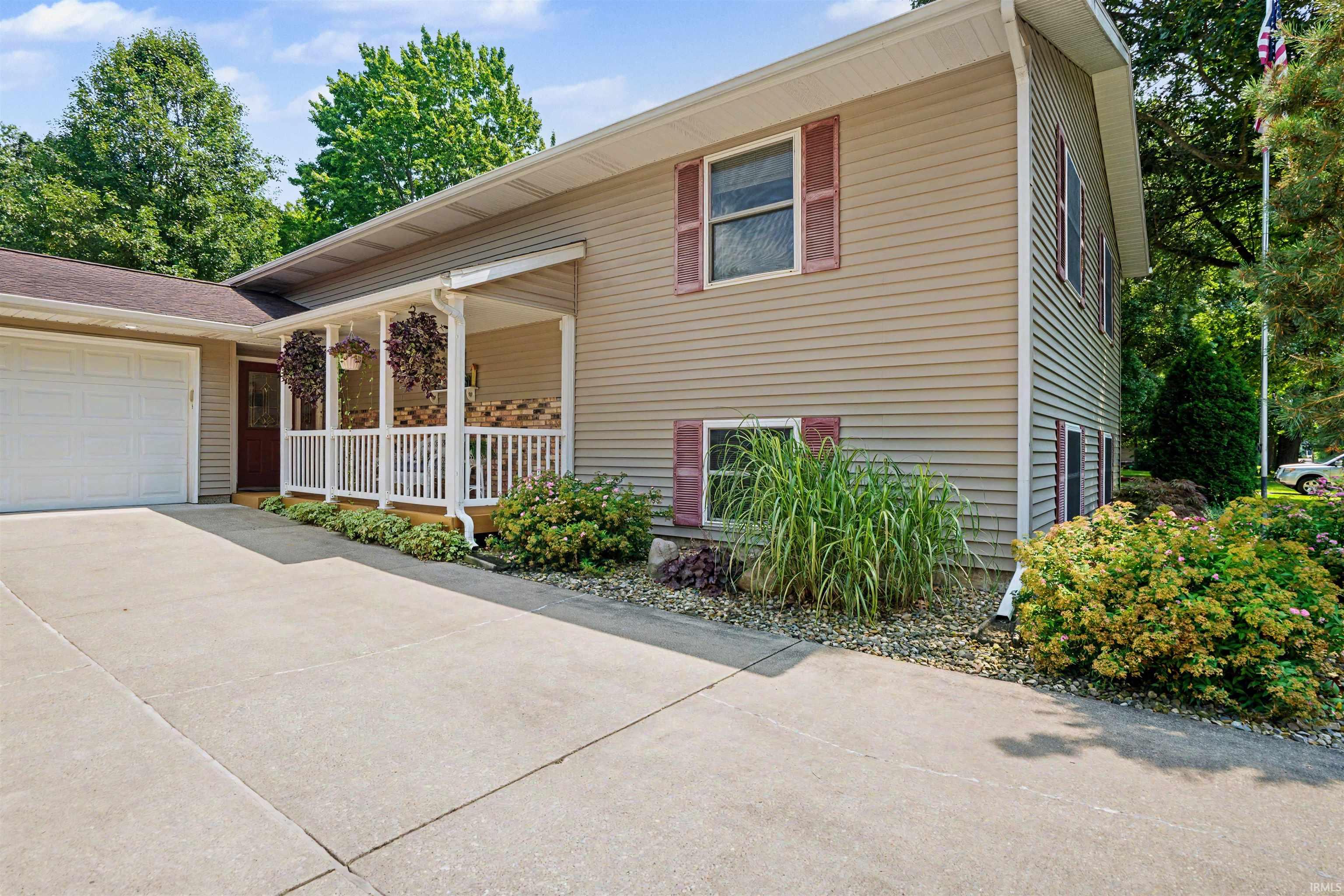 52824 County Road 15 Elkhart IN 46514