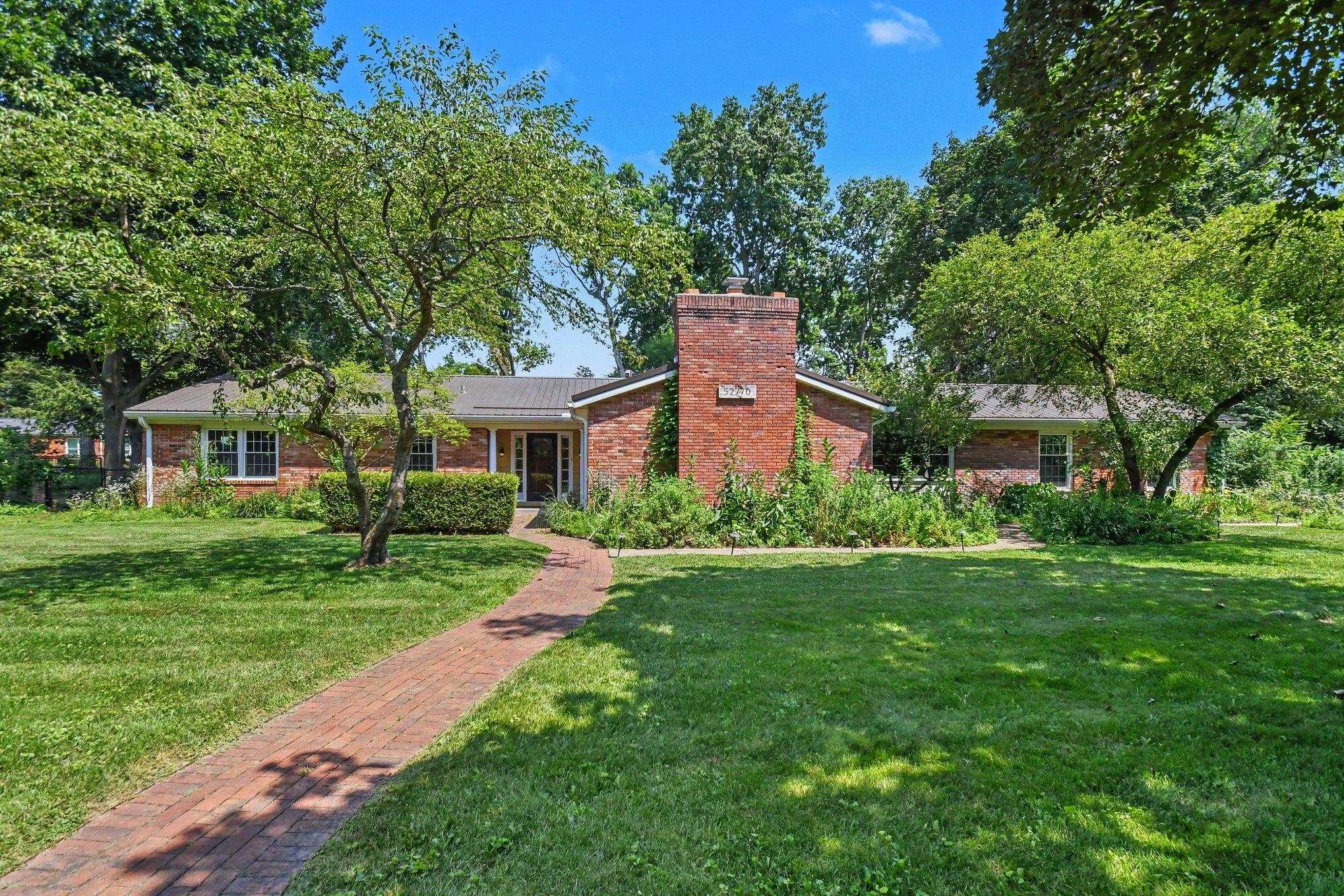 52770 Brooktrails Drive South Bend IN 46637
