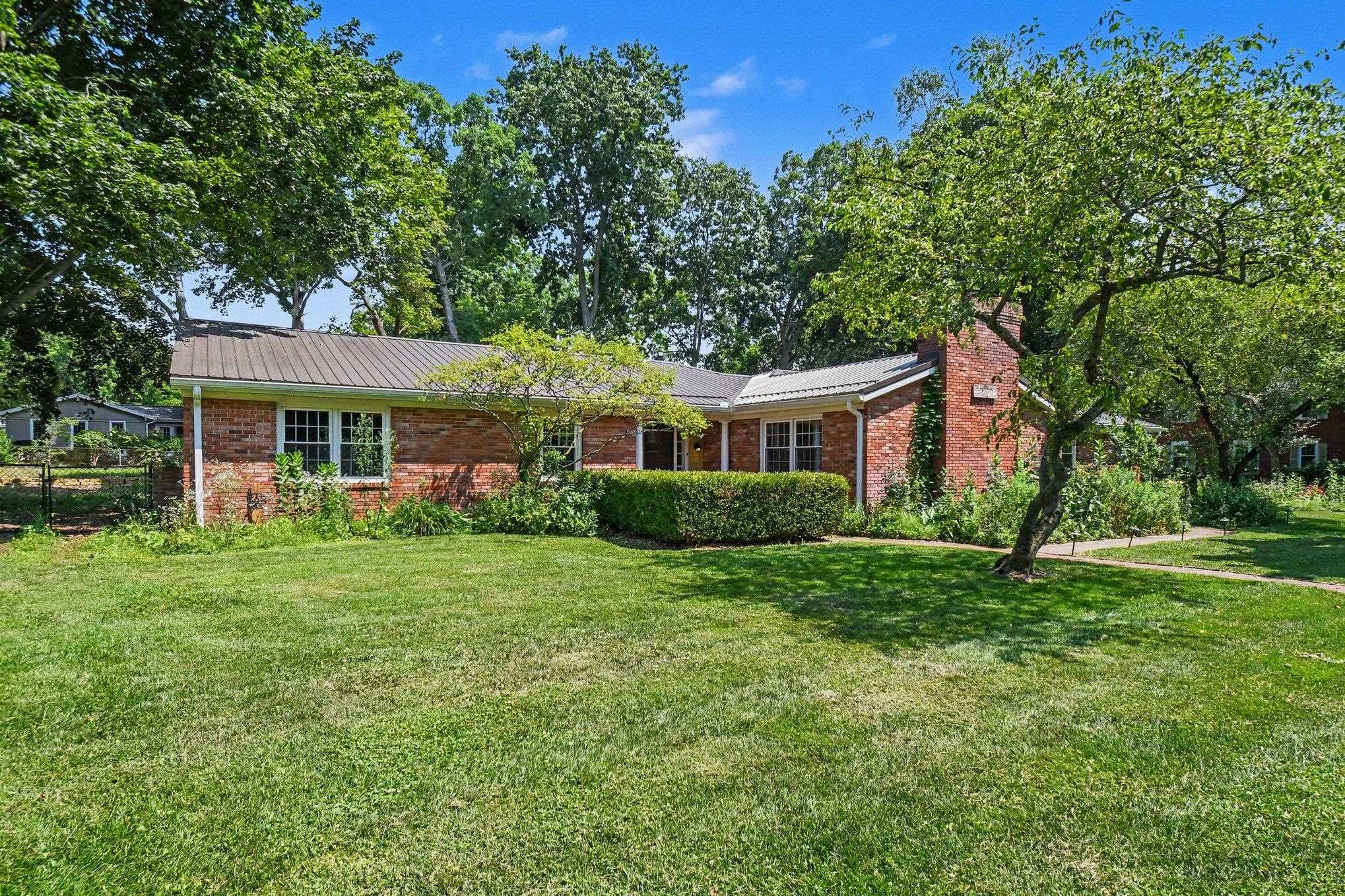 52770 Brooktrails Drive South Bend IN 46637