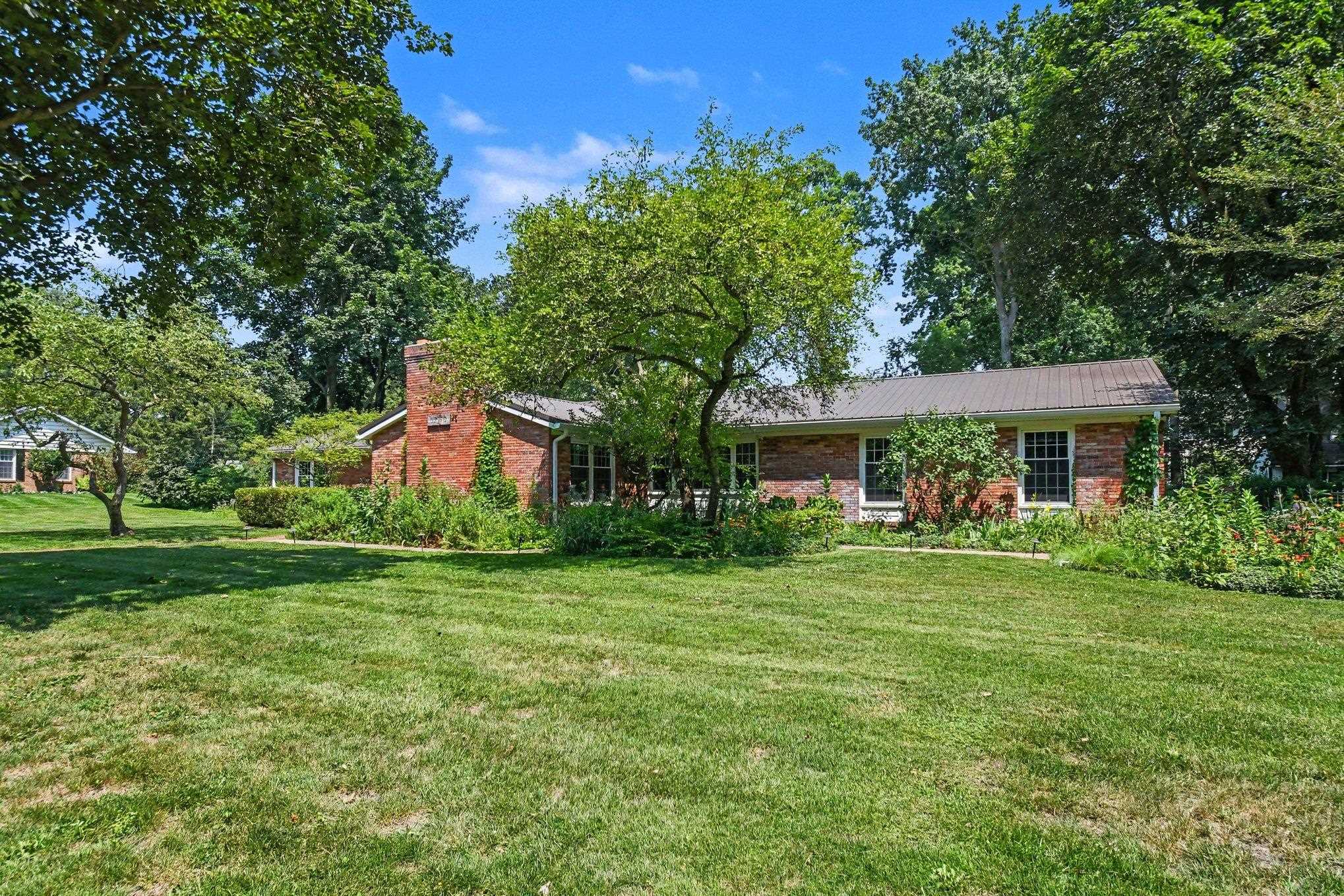 52770 Brooktrails Drive South Bend IN 46637
