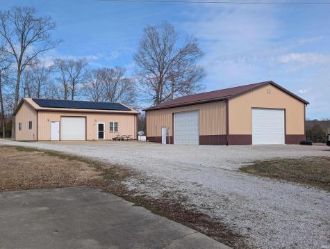 2810 E Old Us 50 Bedford IN 47421