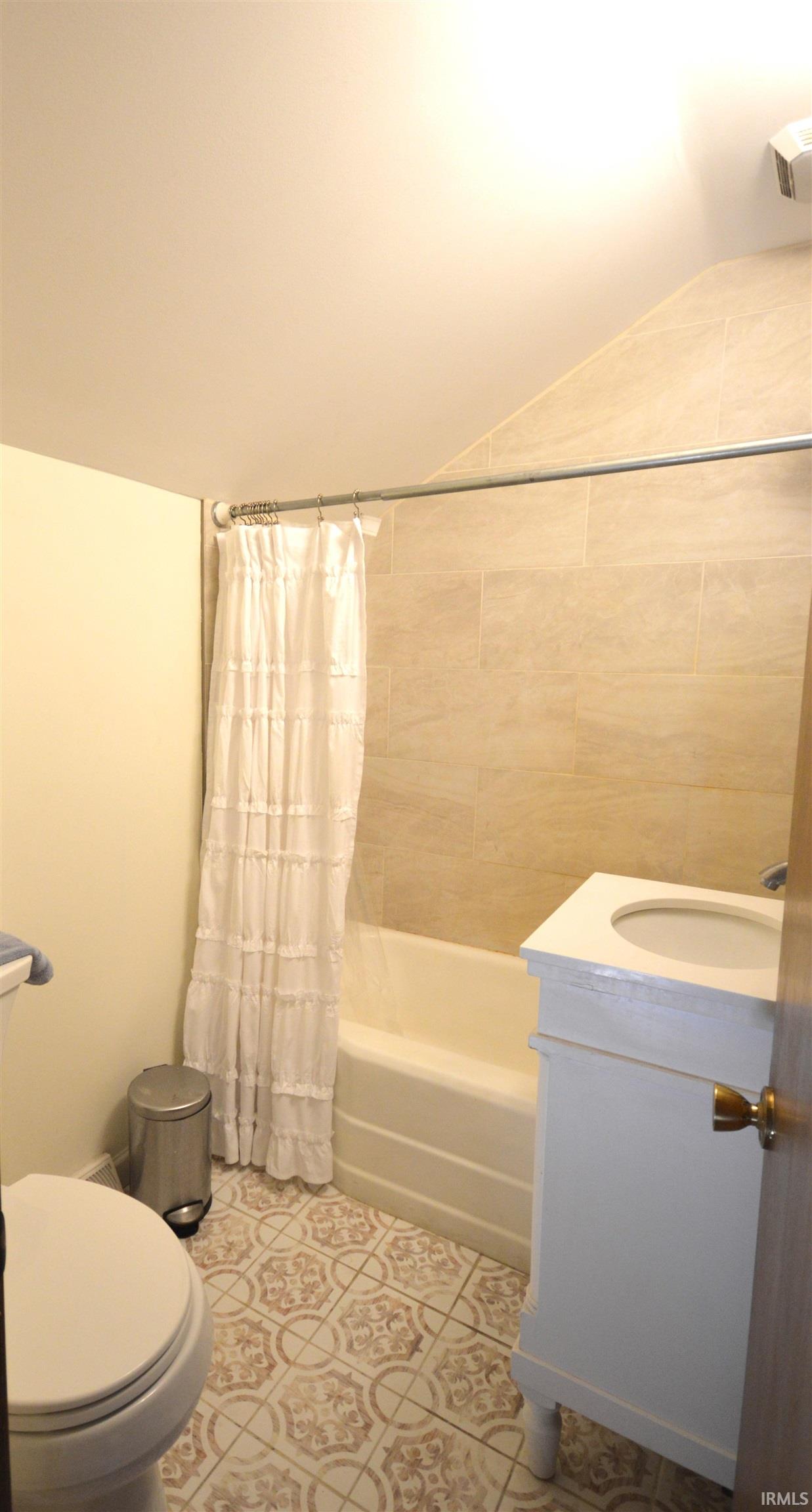 11155 E Pottawatomie Trail Walkerton IN 46574