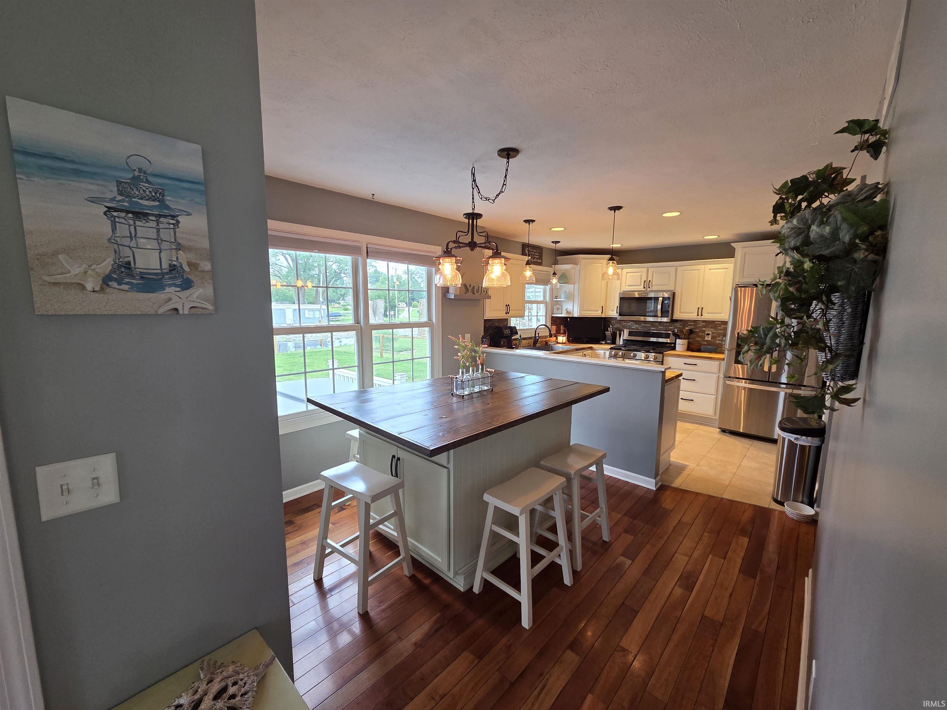 4084 W Shore Drive Bremen IN 46506