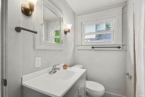 2215 Decamp Avenue Elkhart IN 46517