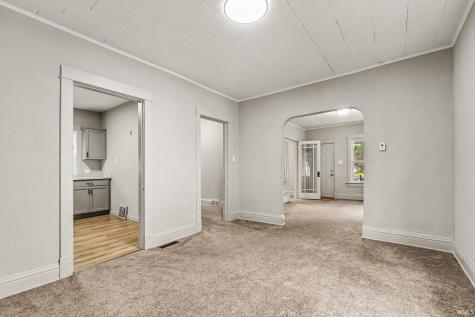 2215 Decamp Avenue Elkhart IN 46517