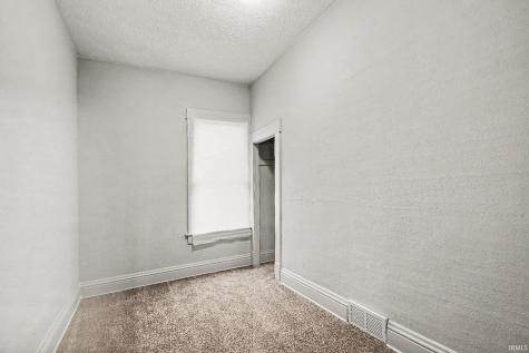 2215 Decamp Avenue Elkhart IN 46517