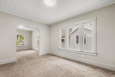 2215 Decamp Avenue Elkhart IN 46517