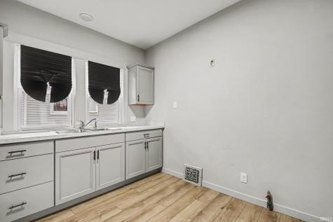 2215 Decamp Avenue Elkhart IN 46517