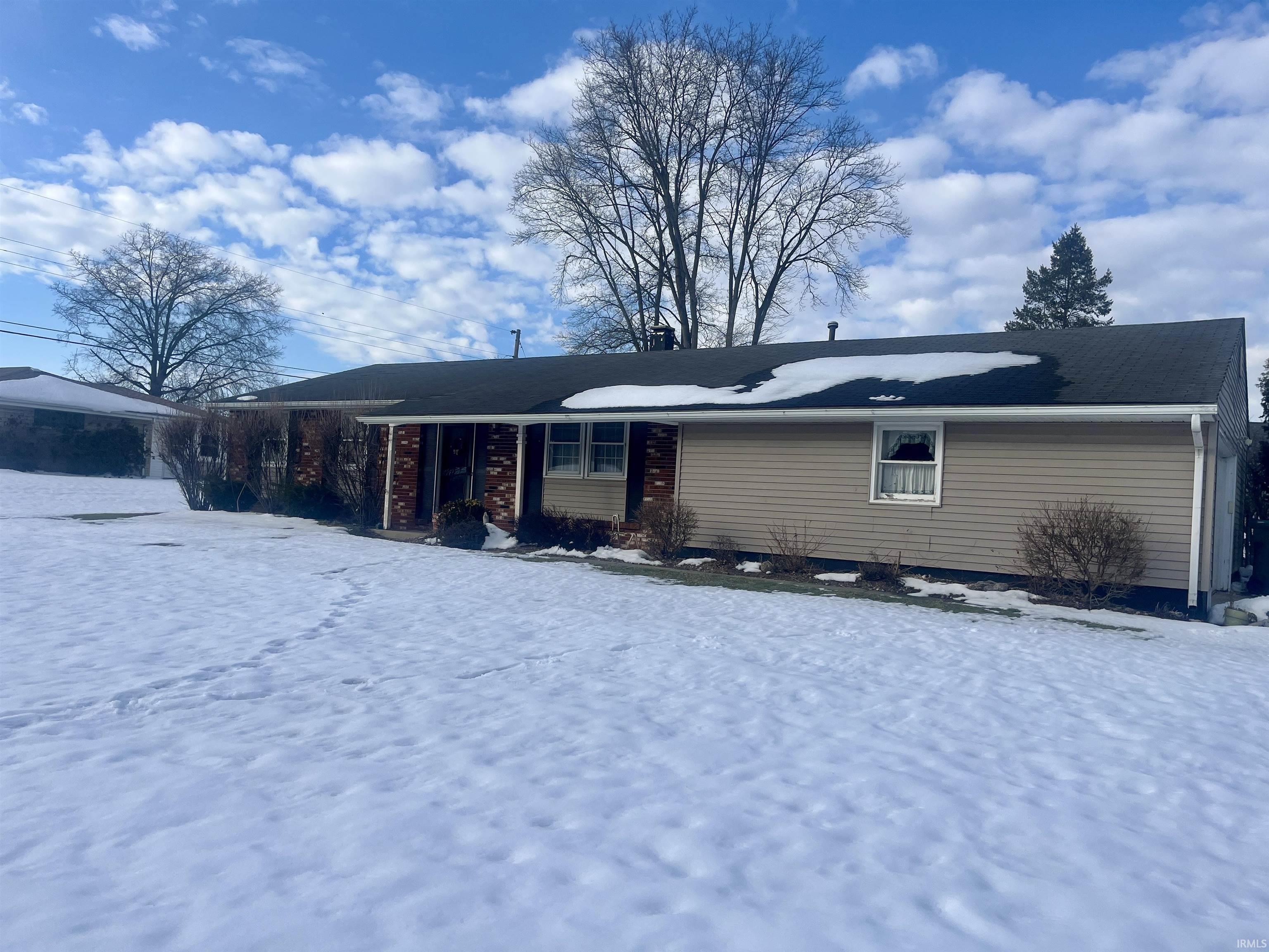 19373 Pasadena Avenue South Bend 202604473 | CENTURY 21 Scheetz