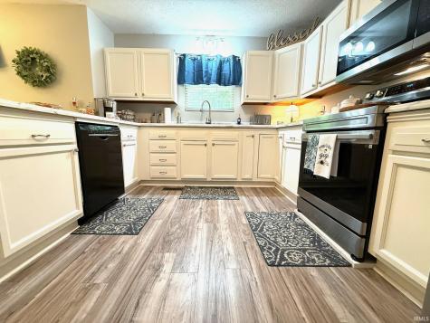 577 Briarwood Lane Bedford IN 47421