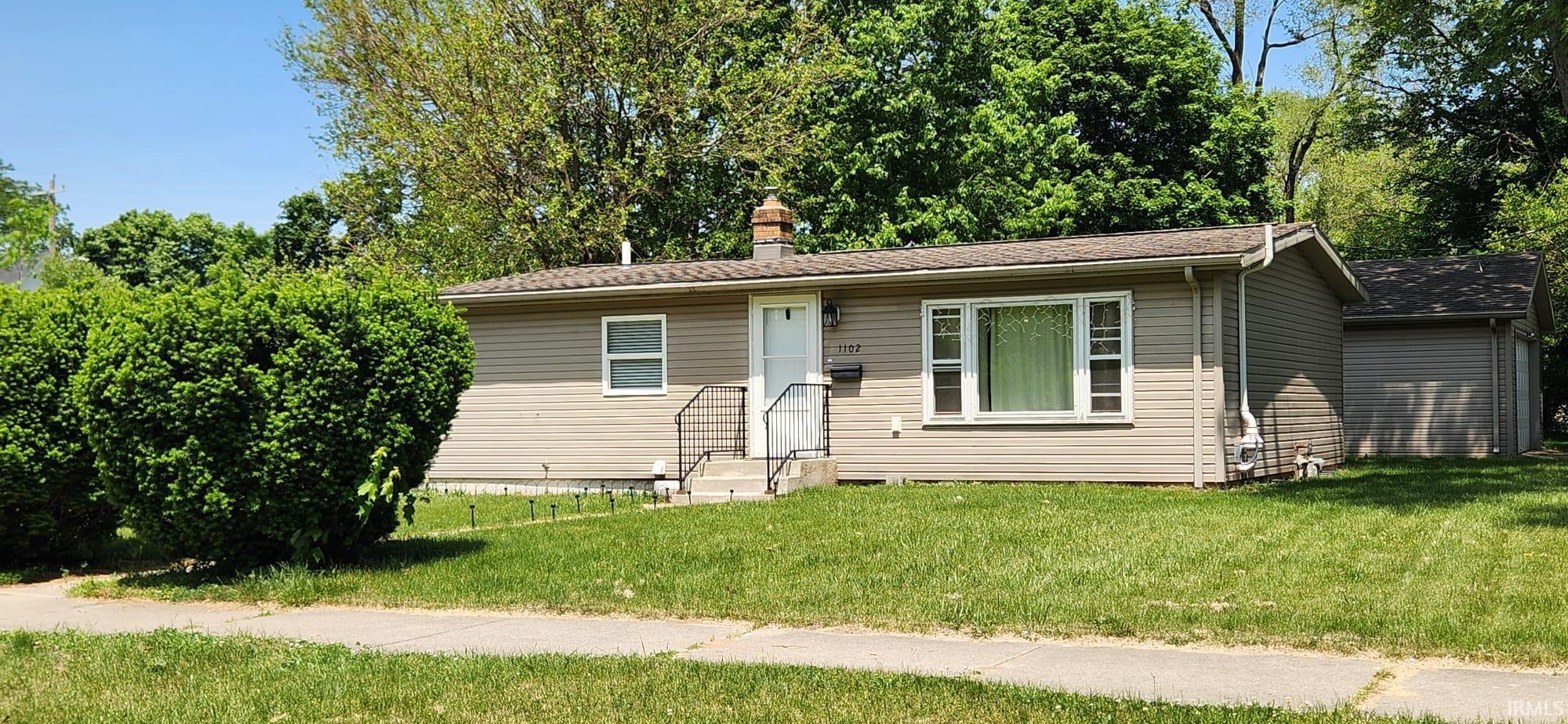 1102 W Wolf Avenue Elkhart IN 46516