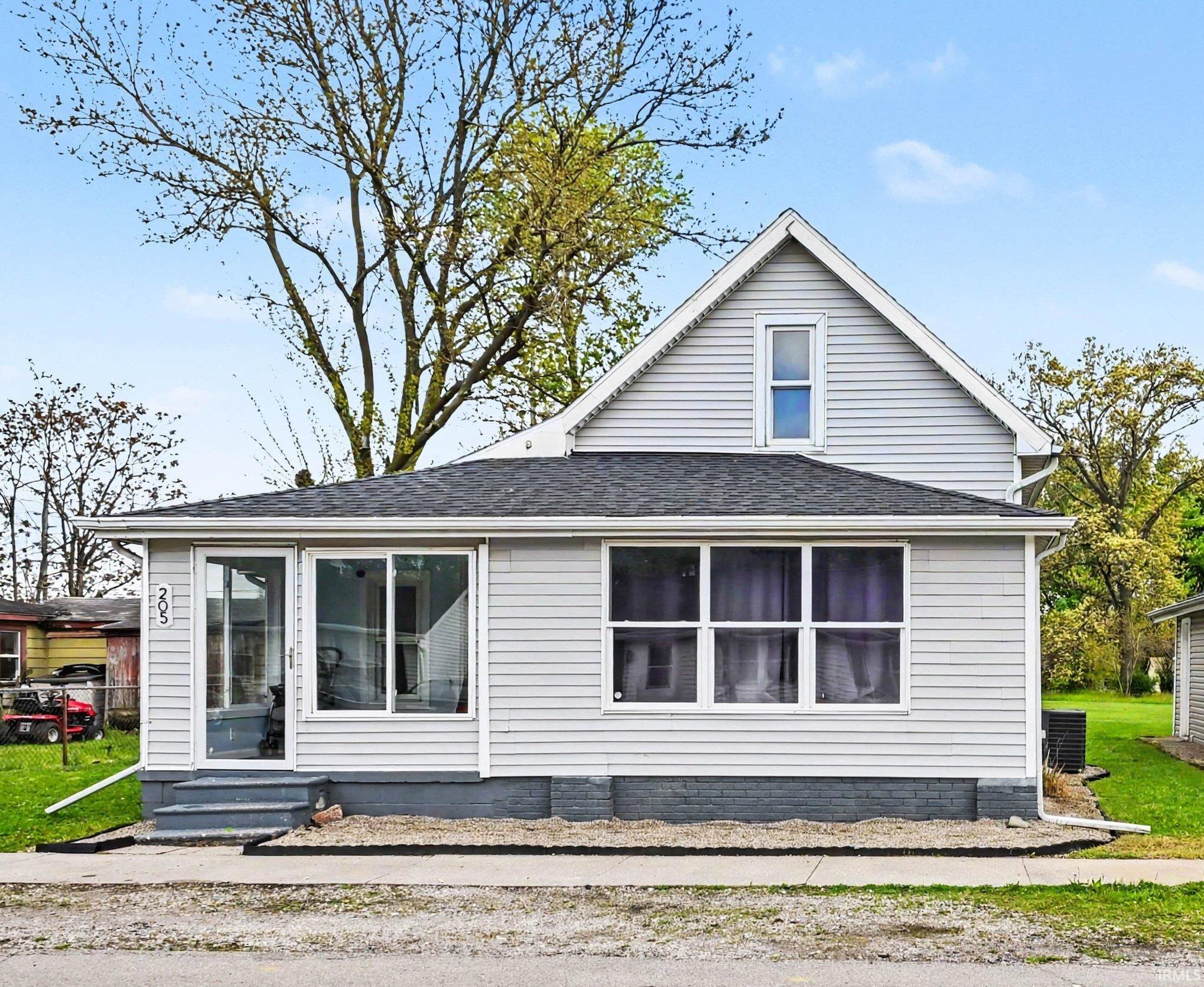 205 E Smith Street Milford IN 46542