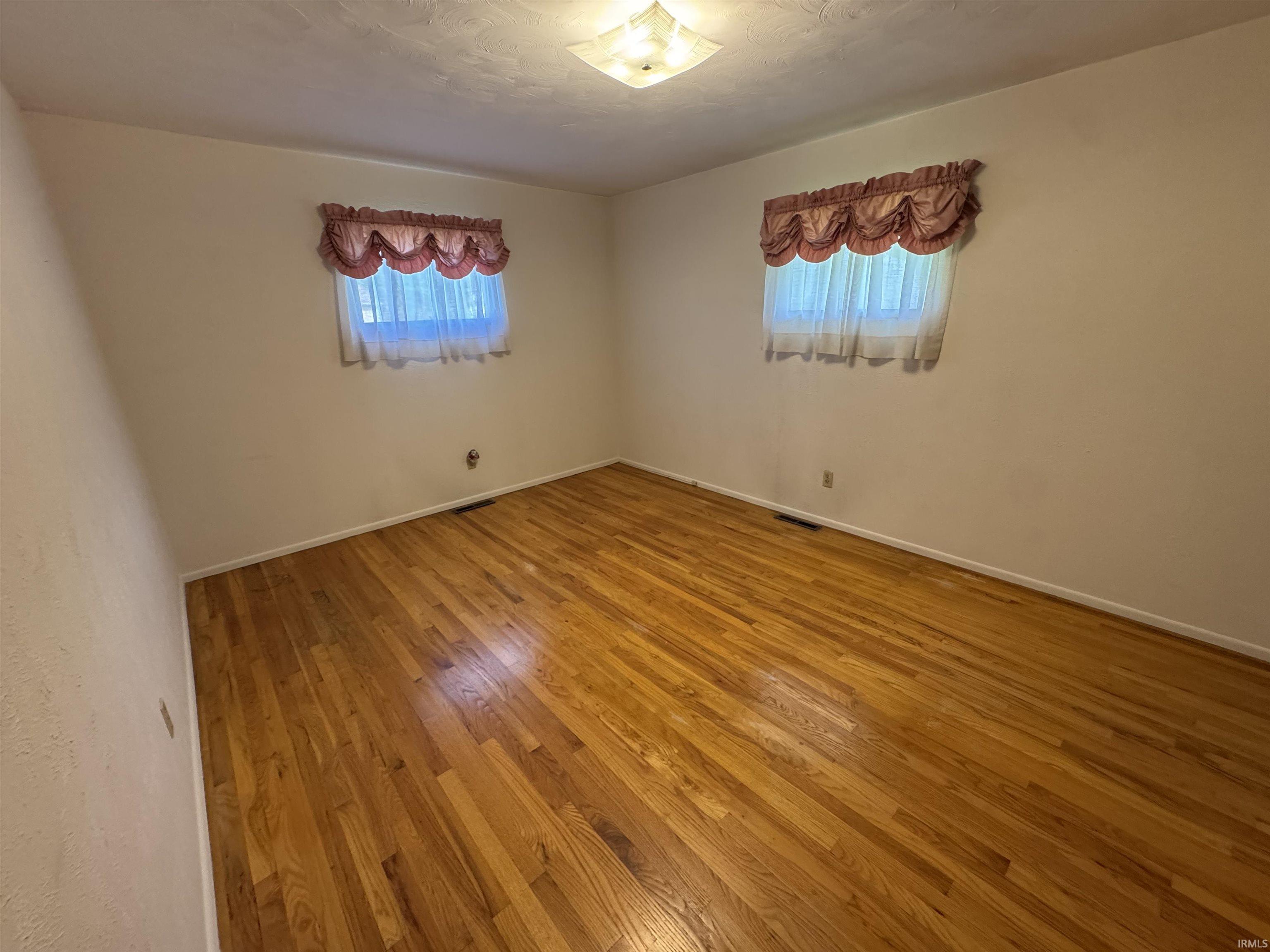 19412 Pasadena Avenue South Bend IN 46614