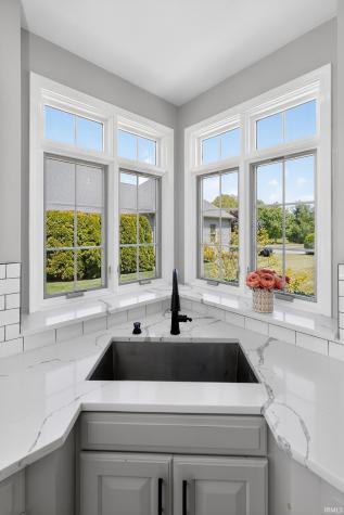 57377 Karington Court Elkhart IN 46516