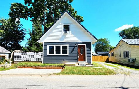 0707 S Oakwood Drive Cromwell IN 46732