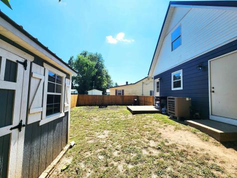0707 S Oakwood Drive Cromwell IN 46732