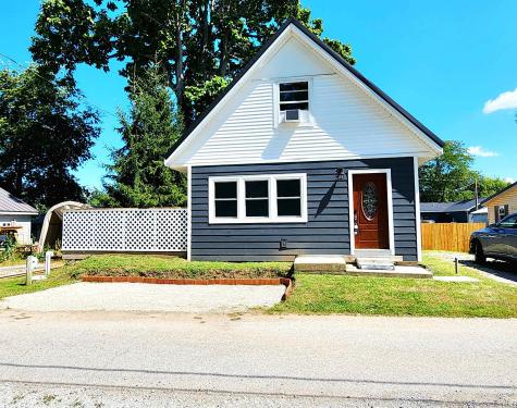 0707 S Oakwood Drive Cromwell IN 46732