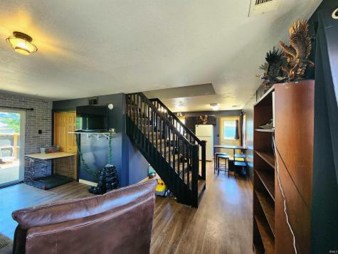 0707 S Oakwood Drive Cromwell IN 46732