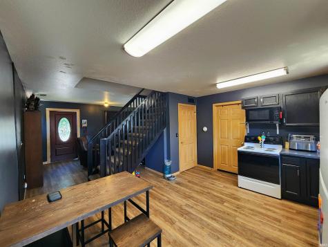 0707 S Oakwood Drive Cromwell IN 46732