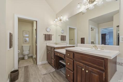 11709 Woodstream Ridge Court Fort Wayne IN 46845