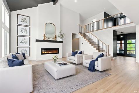 576 Sandringham Pass Fort Wayne IN 46845