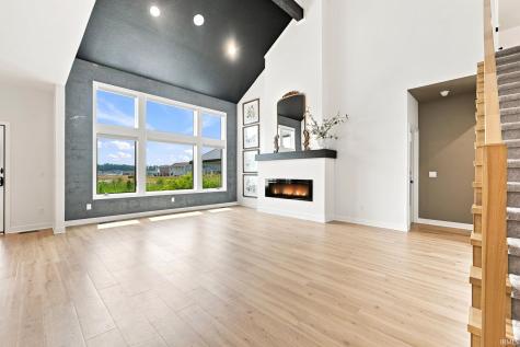 576 Sandringham Pass Fort Wayne IN 46845
