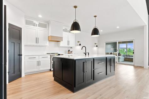 576 Sandringham Pass Fort Wayne IN 46845