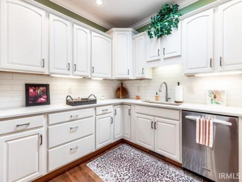 5313 Hallmark Avenue Evansville IN 47715