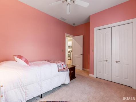 5313 Hallmark Avenue Evansville IN 47715
