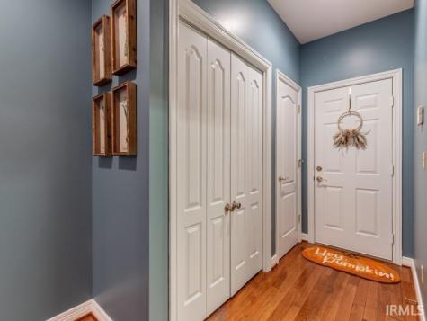 5313 Hallmark Avenue Evansville IN 47715